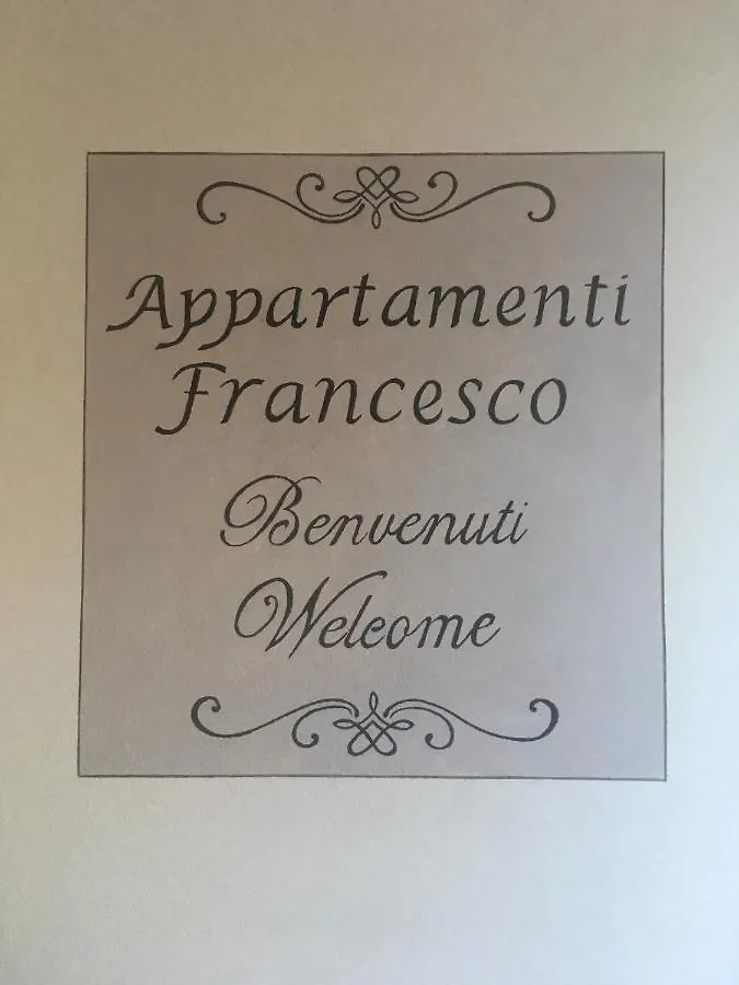 Lägenhet Appartamenti Francesco Peschiera del Garda